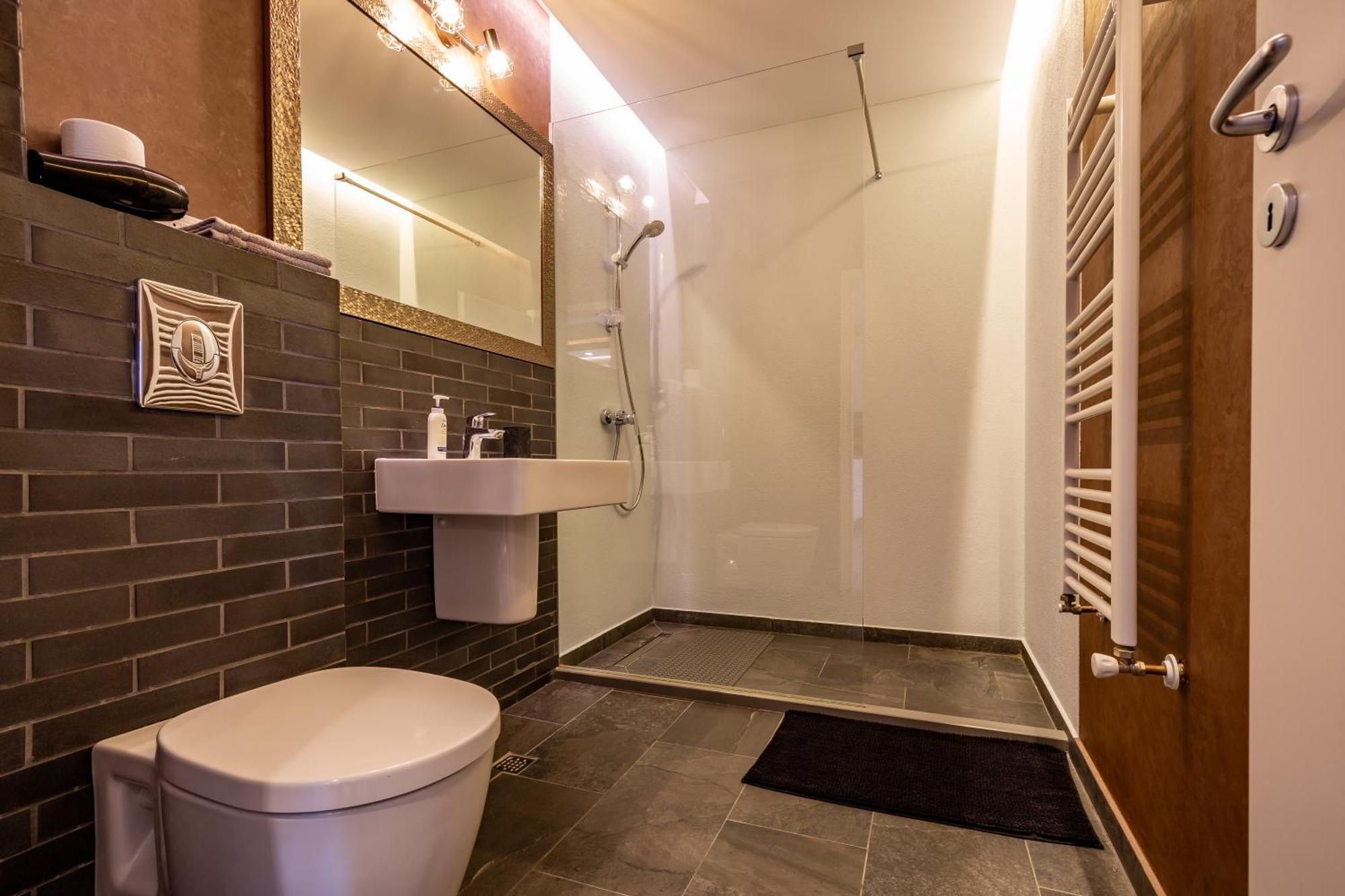 Alto Studio & Free Private Parking บราชอฟ ภายนอก รูปภาพ